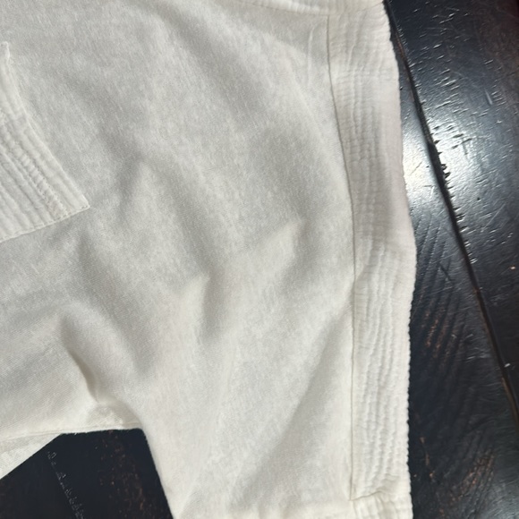 Fabrick VNeck Tee - Picture 4 of 5